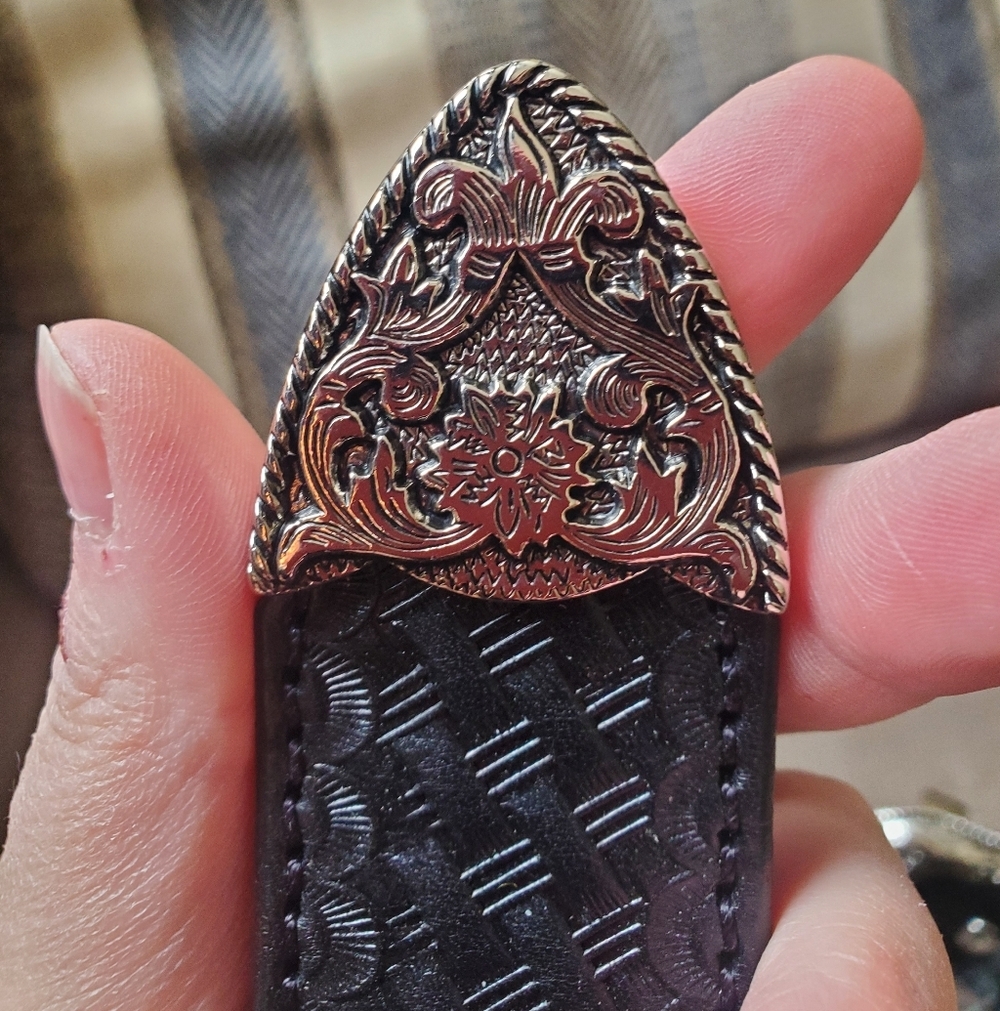 Bull Hide Belt Co. The Wayne Basket Weave Embossed Leather Belt Black Size 44 - Picture 6 of 15
